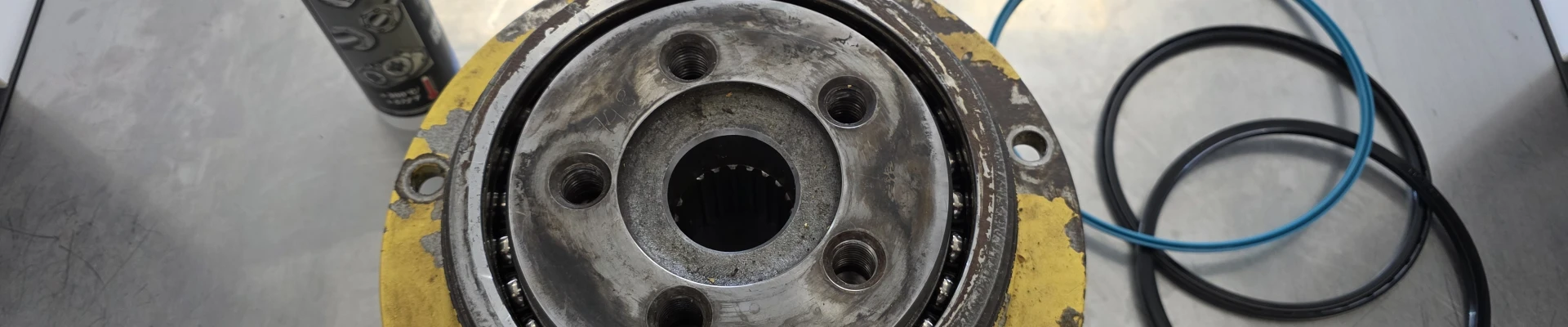 Uszczelnienia napędu hydraulicznego Poclain